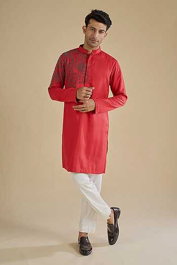 Geometric Pattern Straight Kurta & Pant Set