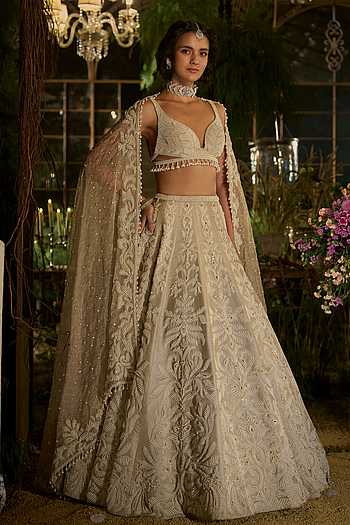 alzawiah designer dress online shopping The Alzawiah Fashion (@thealzawiahfashion) Instagram photos and videos