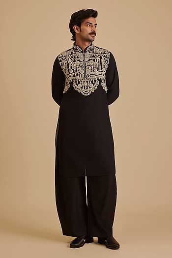 Aari Embroidered Kurta