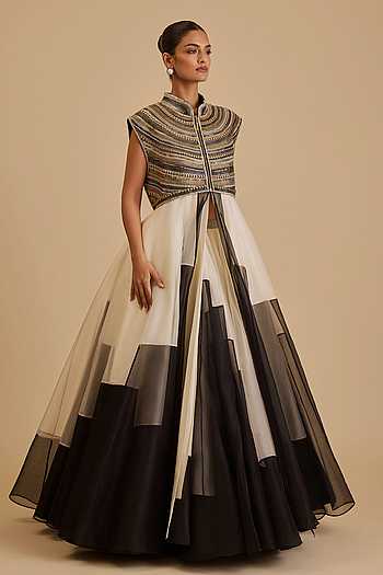 Miraas Tiered Organza Lehenga