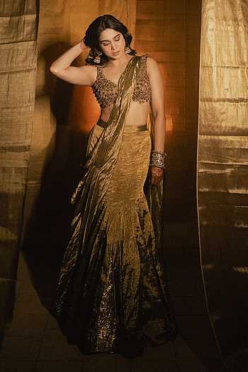 Jadau Embellished Bloue Lehenga Set