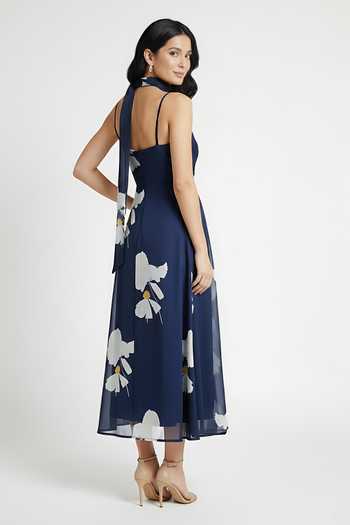 Buy Blue Crepe V-neck Floral Print Dress With Scarf For Women by House Of Varada Online at Aza Fashions. Buy Blue Crepe V-neck Floral Print Dress With Scarf For Women by House Of Varada Online at Aza Fashions.