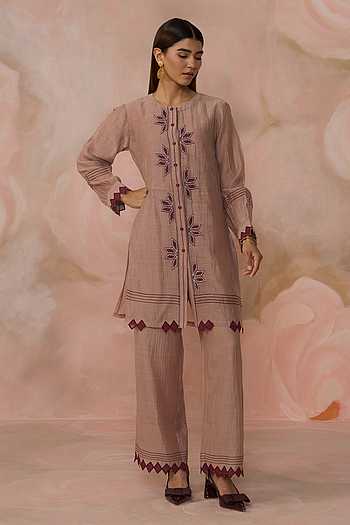 Hand Embroidered Chanderi Kurta & Pant Set