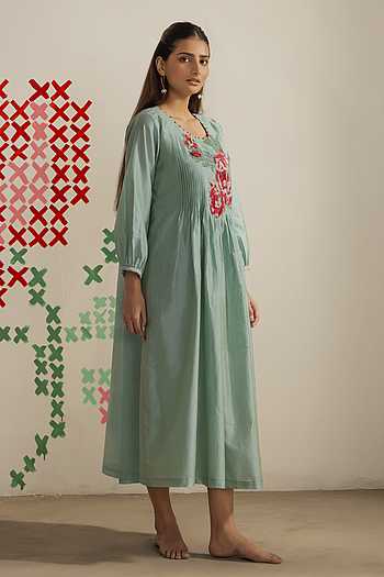 Floral Embroidered Pleated Dress