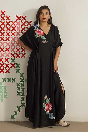 Placement Embroidered Kaftan