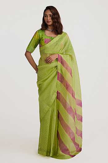 Striped Palla Bandhani Saree With Blouse