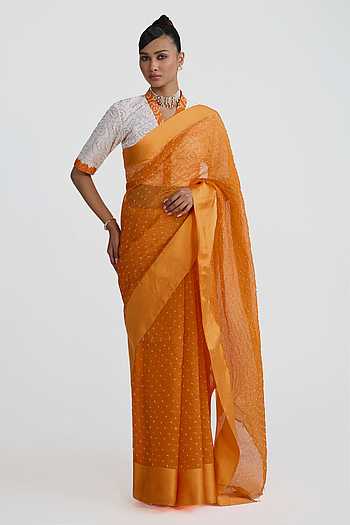 Bandhani Saree With Quilted Blouse