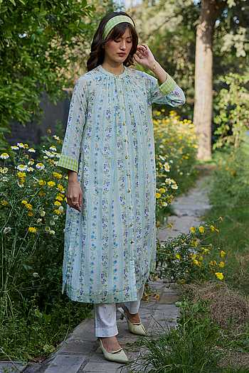 Hidden Orchard Print Kurta & Pant Set