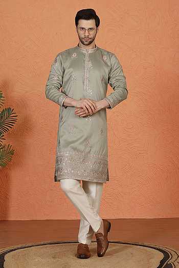 Maharaj Embroidered Kurta & Pant Set