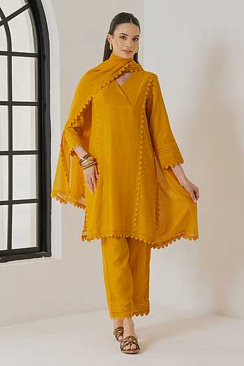 Amara Cotton Silk Kurta Set