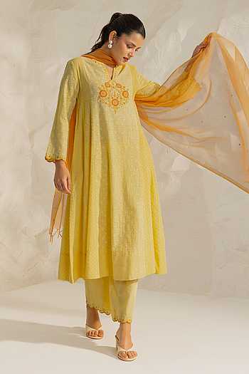 Kiara Floral Placement Embroidered Kurta Set