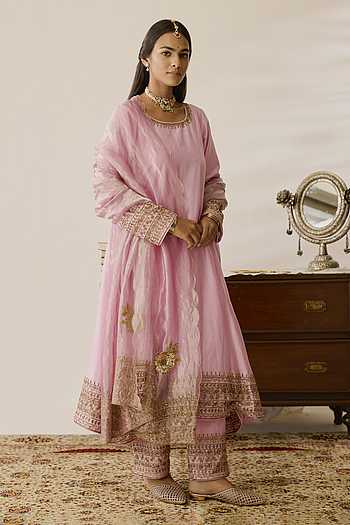 Gulabi Gulmohar Embroidered Kurta Set