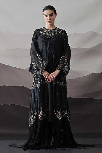 Floral Thread Embroidered Kaftan