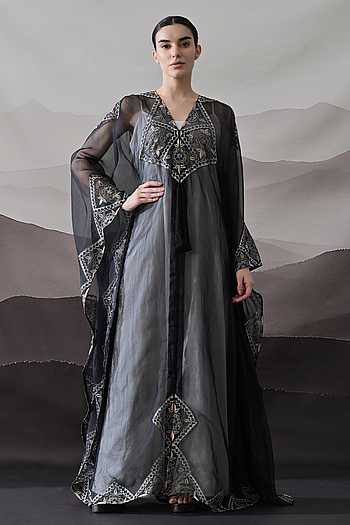 Geometric Embroidered Kaftan