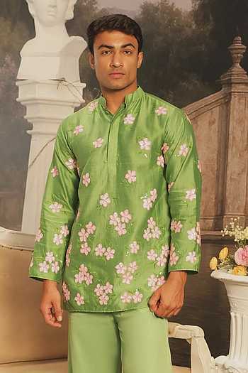Veer Floral Pattern Kurta Set