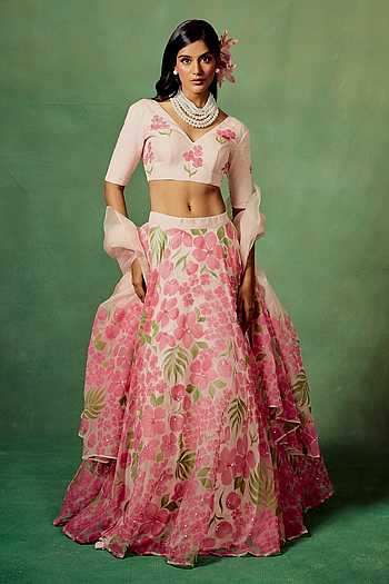Swarna Embroidered Lehenga Set