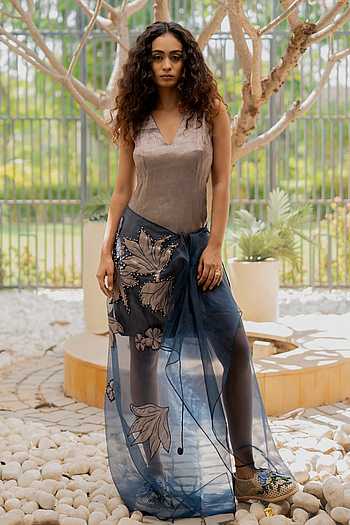 Riva Bodycon Dress & Embroidered Skirt Set