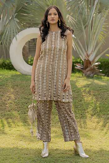 Uma Embroidered Kurta & Pant Co ord Set