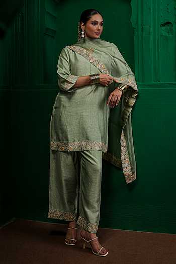 Kajol Embroidered Kurta Set