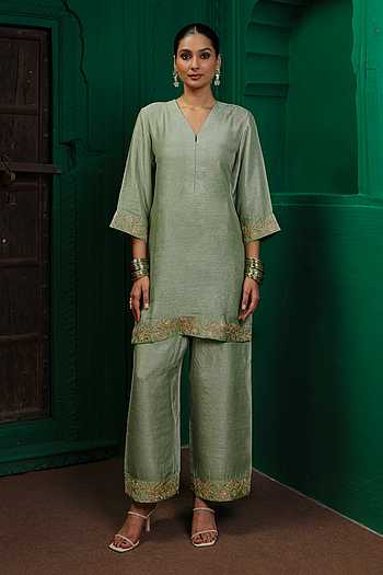 Kajol Embroidered Kurta & Pant Set
