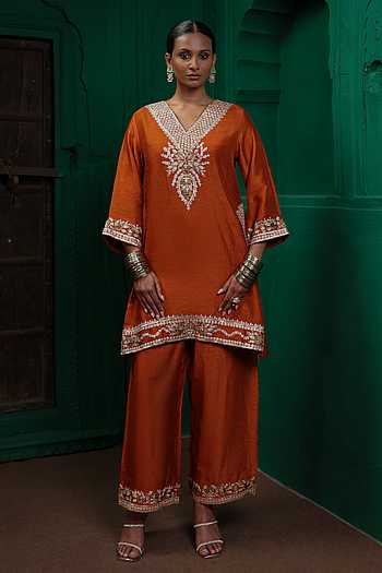 Smita Embroidered Kurta & Pant Set