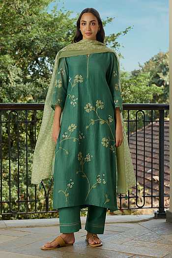 Jade Applique Embroidered Kurta Set
