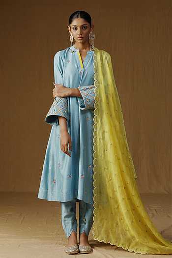 Chitra Komal Firozi Embroidered Kurta Set