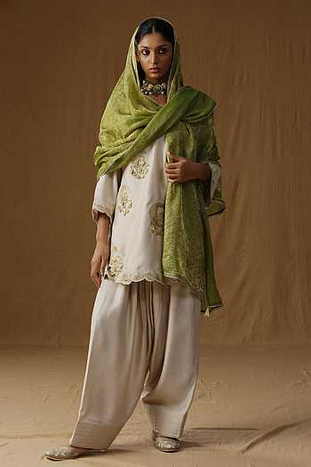 Vrinda Mritika Embroidered Kurta Set
