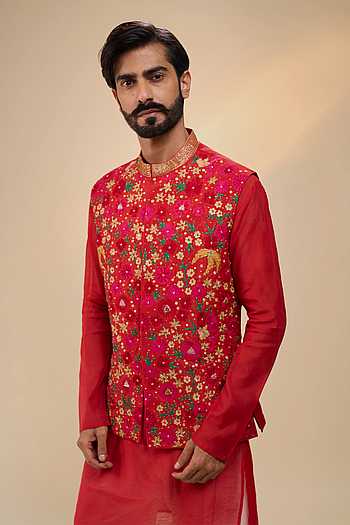 Floral Pattern Bundi Kurta Set 