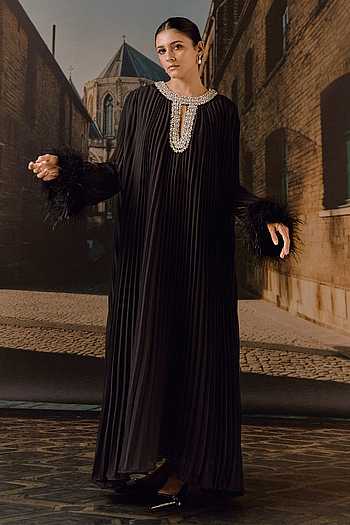Crystal & Ostrich Feather Detailed Pleated Kaftan
