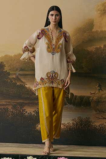 Paisley Tunic With Floral Tulip Pant