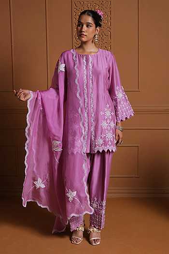 The Afreen Embroidered Kurta Set