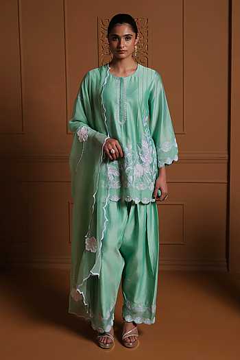 Firdaus Embroidered Kurta Set