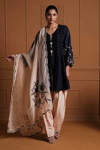 Shabnam Hand Smocked Kurta Set