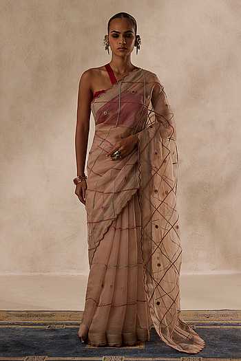 Jaal Embroidered Saree With Unstitched Blouse Piece