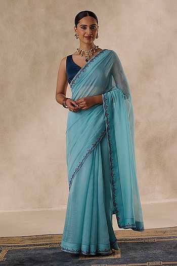 Embroidered Scalloped Chanderi Saree With Unstitched Blouse Piece