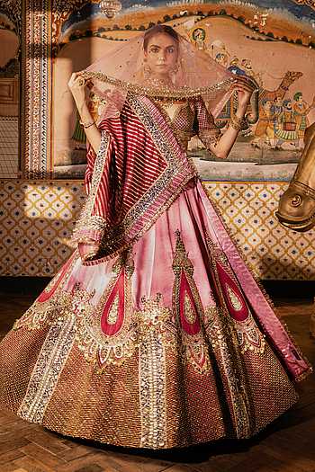 Shringaar Leaf Embroidered Lehenga Set