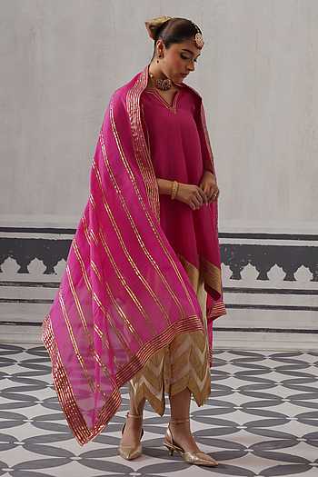 Ira Chevron Border Embellished Kurta Set