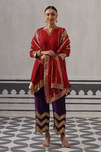 Ira Neckline Embellished Kurta Set