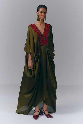 Neckline Embroidered Draped Kaftan
