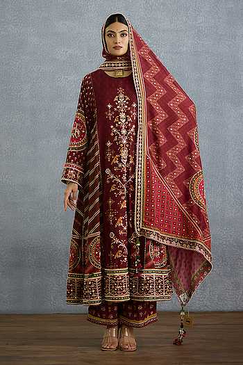 Surkhi Tisya Printed Kurta Set