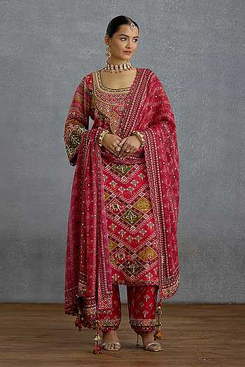 Raktangi Patola Kurta Set