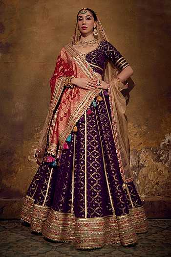 Shringar Banarasi Bandhani Woven Lehenga Set