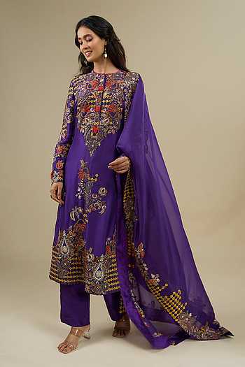 Floral Embroidered Kurta Set