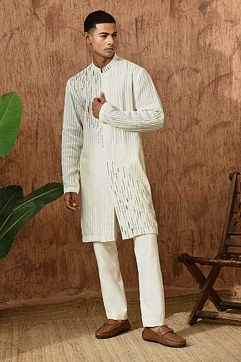 Embroidered Organza Kurta & Pyjama Set
