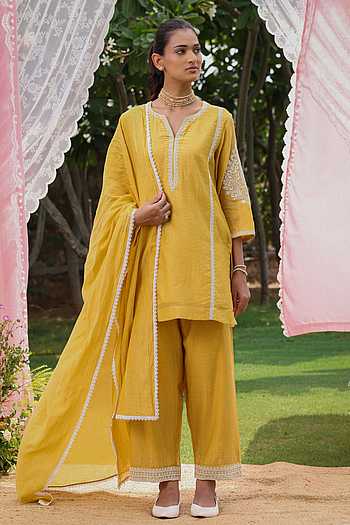 Michiko Dori Embroidered Short Kurta Set
