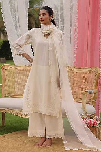 Billie Dori Embroidered Kurta Set