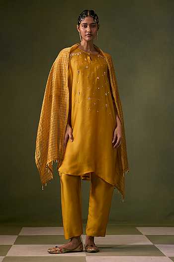Hand Embroidered Kurta Set