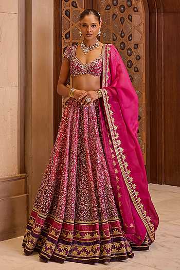 Mayra Zari Embroidered Lehenga Set