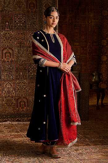 Hand Embroidered Kurta Set